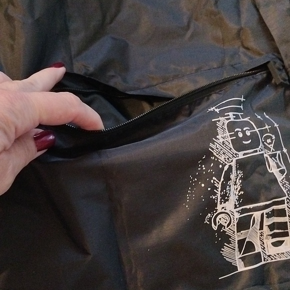 LEGO VIP Insiders Exclusive Folding Foldable Backpack 2023 - Picture 5 of 13